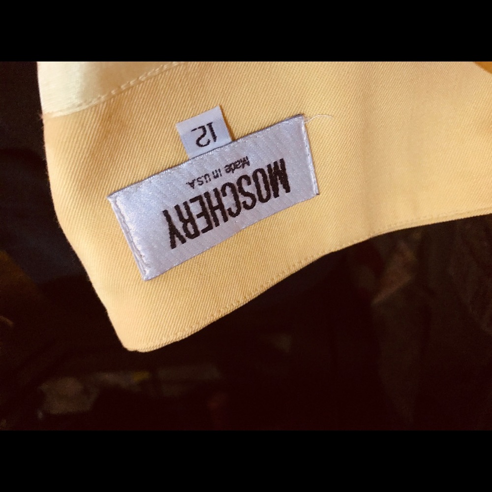 Two piece Authentic Moschery - Picture 3 of 4